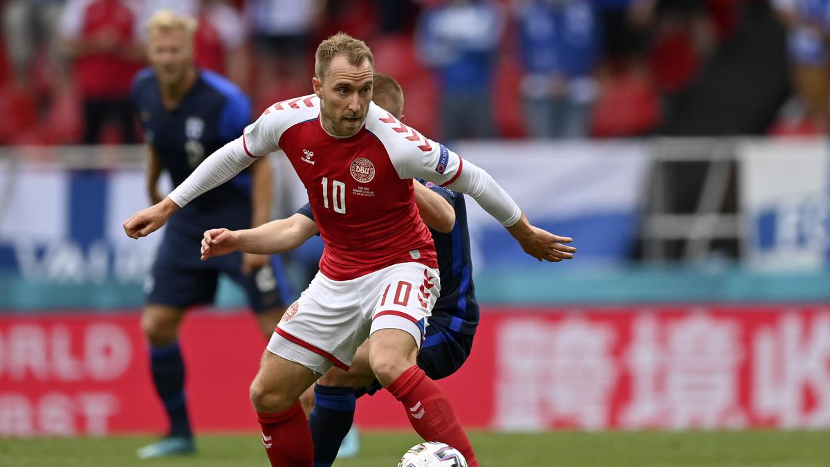 Euro 2020: Dokter Tim Denmark Konfirmasi Christian Eriksen Kolaps ...