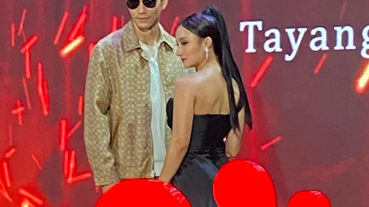 Darius Sinatrhya dan Naomi Zaskia