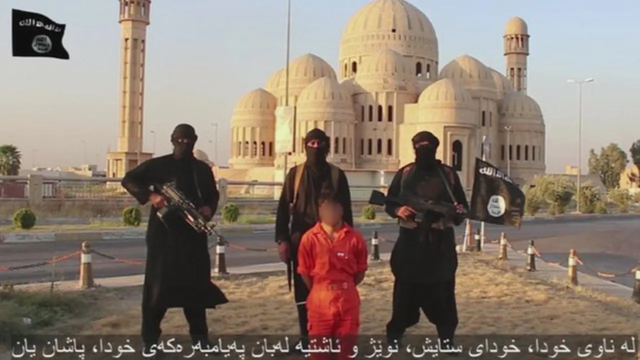 Beredar Video ISIS Penggal Pejuang Kurdi
