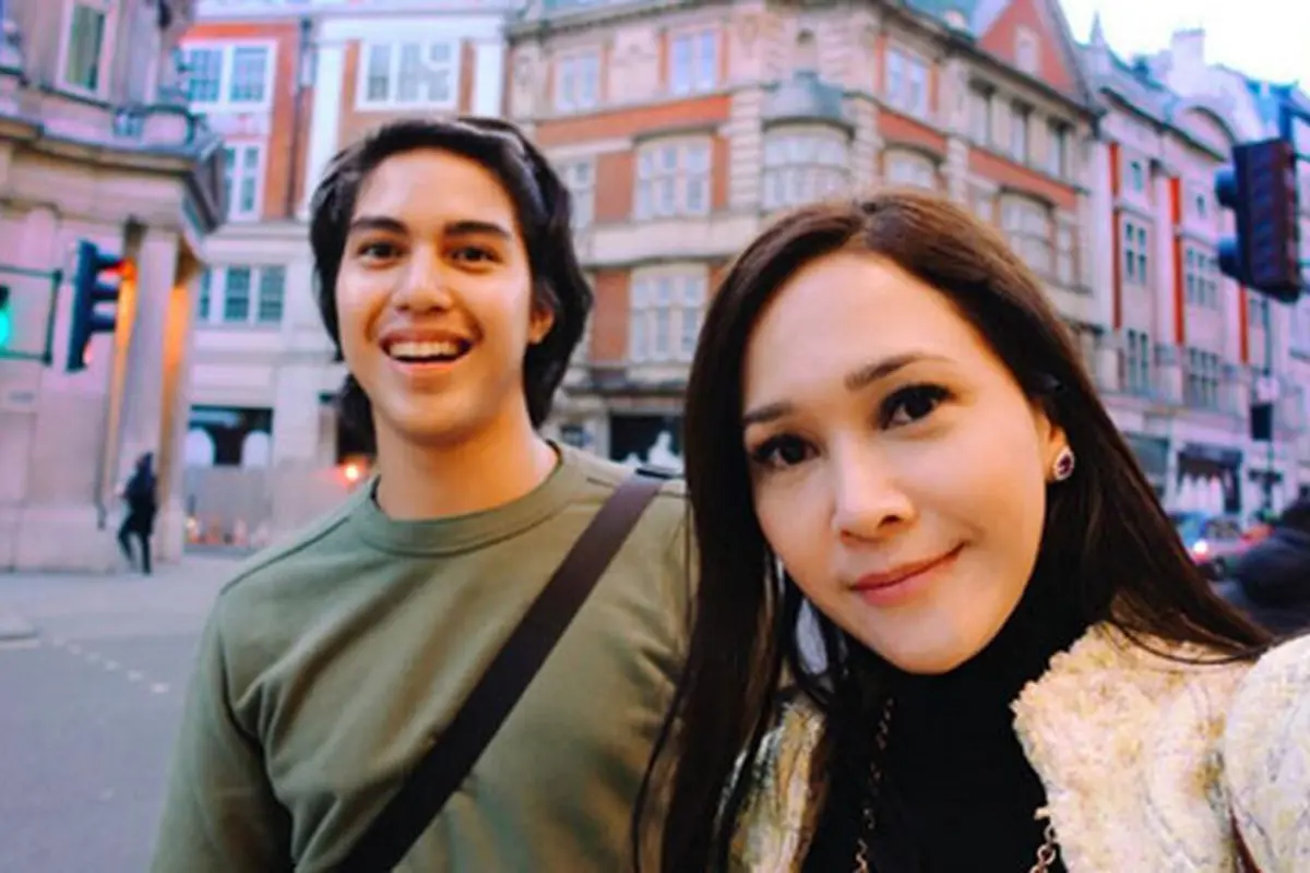 [Bintang] Maia Estianty dan El Rumi