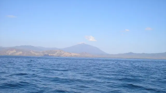 Gunung Ile Labalekang di Pulau Lembata NTT