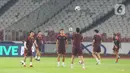 Sehari di Jakarta, timnas China langsung menggelar latihan di Lapangan A Kompleks Gelora Bung Karno (GBK), Senayan, pada Selasa (3/6/2025) petang WIB. (Liputan6.com/Angga Yuniar)