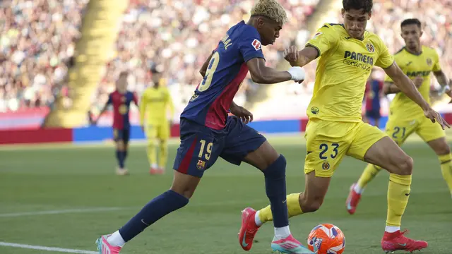 Aksi Lamine Yamal di laga Barcelona vs Villarreal di Estadi Olimpic Lluis Companys, Senin (19/05/2025) dini hari WIB. AP/Joan Monfort.