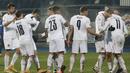 Penyerang Italia, Domenico Berardi (11) berselebrasi dengan rekan-rekannya usai mencetak gol ke gawang Bosnia-Herzegovina pada pertandingan UEFA Nations League di Grbavica Stadium, Sarajevo Bosnia, Rabu (18/11/2020). Italia menang 2-0 atas Bosnia-Herzegovina. (AP Photo / Kemal Softic)