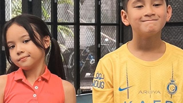 Gempi dan Rafathar Main Tenis