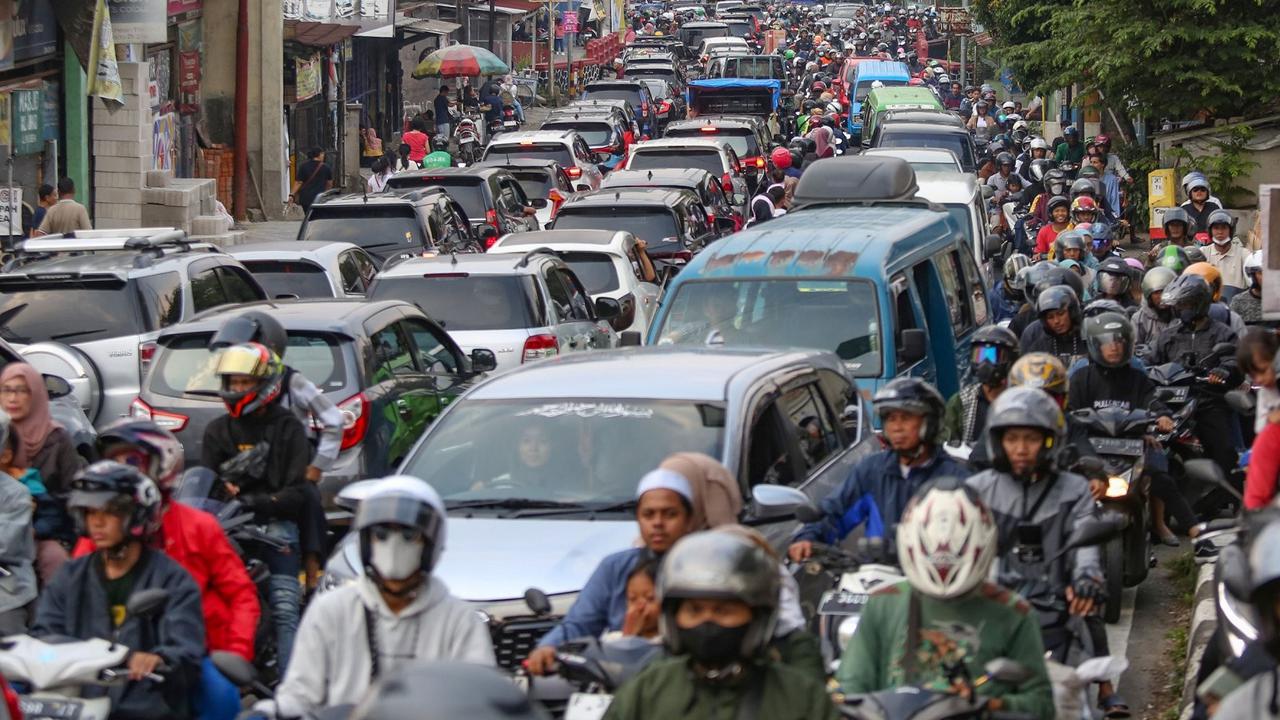 Pelaku Pungli di Bogor Bikin Resah, Patok Rp850 Ribu untuk Tunjukkan Jalur Alternatif Puncak
