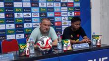 Pelatih Semen Padang, Dejan Antonic. (Ana Dewi/Bola.com)