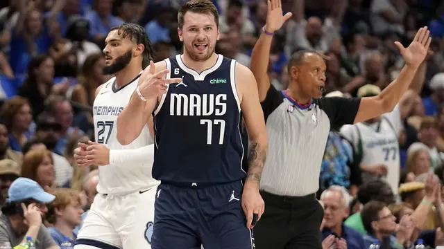 Luka Doncic memimpin Mavericks menghentikan start apik Grizzlies di NBA 2022/2023