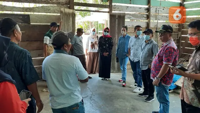 Komisi II Dewan Perwakilan Rakyat Daerah (DPRD) Provinsi Gorontalo mendatangi dua lokasi tempat gudang pengepul beras di Gorontalo.