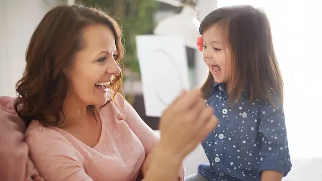 Ilustrasi anak dan ibu/freepik.com/gpointstudio