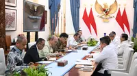 Seskab Teddy Ungkap Isi Pertemuan Prabowo dengan Para Menteri di Istana Merdeka