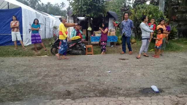 Pengungsi di GOR Swecapura