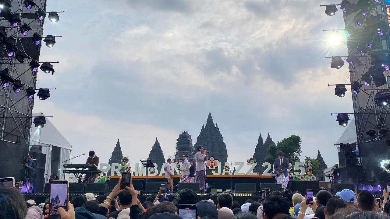 Dari Lagu Patah Hati hingga Gamelan, Prambanan Jazz Padukan Line Up Gen Z hingga Para Legend