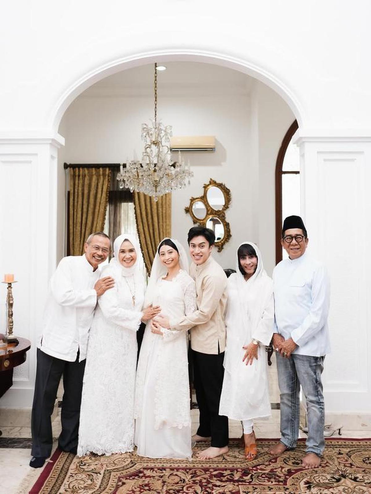 6 Momen Tasyakuran 4 Bulan Kehamilan Istri Ragahdo, Calon Cucu Pertama Yayuk Suseno