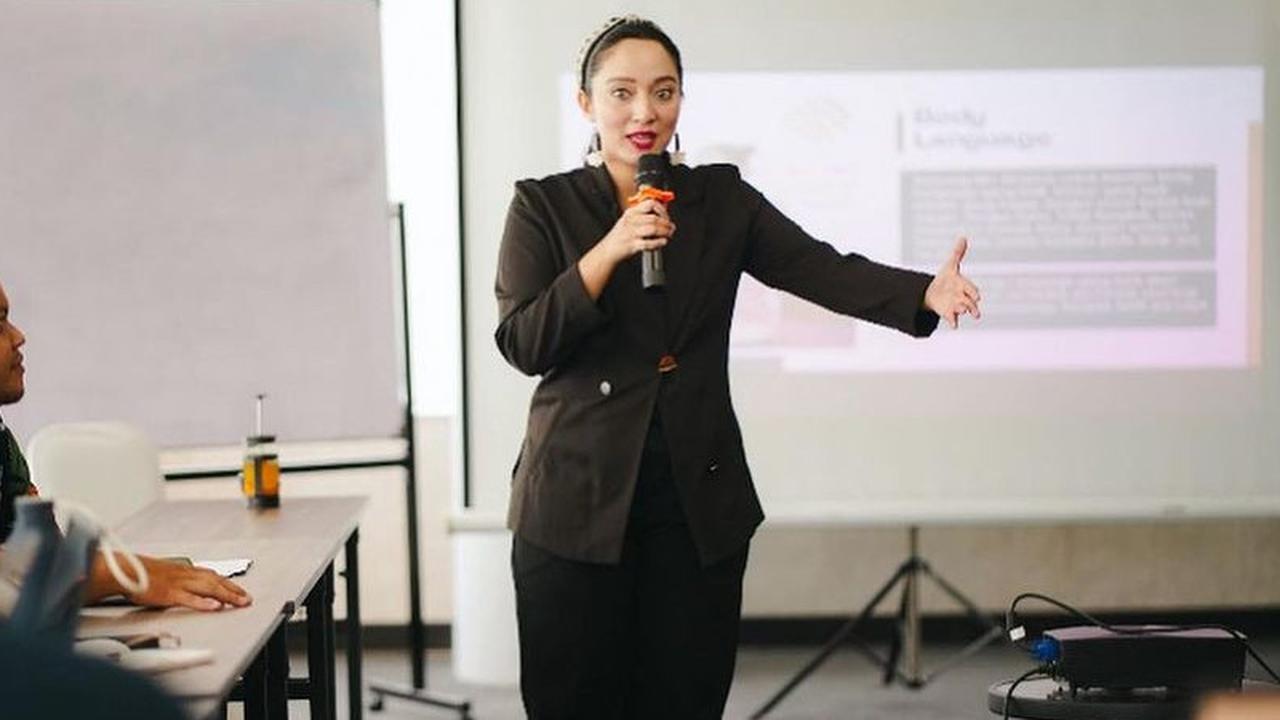 Kata Sambutan Singkat dan Bermakna untuk Pembukaan Berbagai Acara