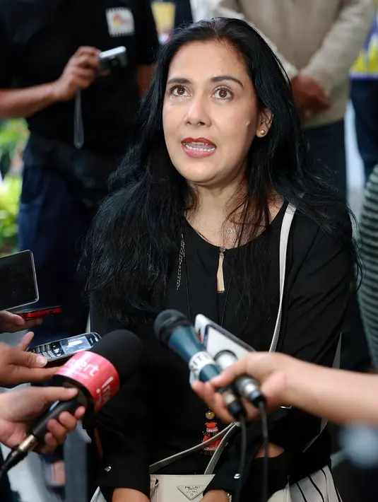 Kecantikan yang dimiliki oleh kedua putri  Lydia Kandau dan Jamal Mirdad, telah diturunkan oleh sang ibunda.  (Andy Masela/Bintang.com)