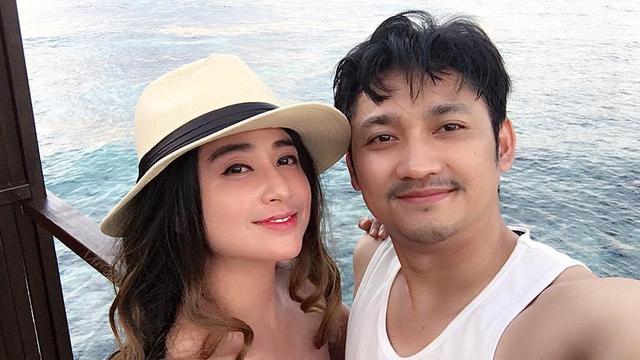 Angga Wijaya dan Dewi Perssik