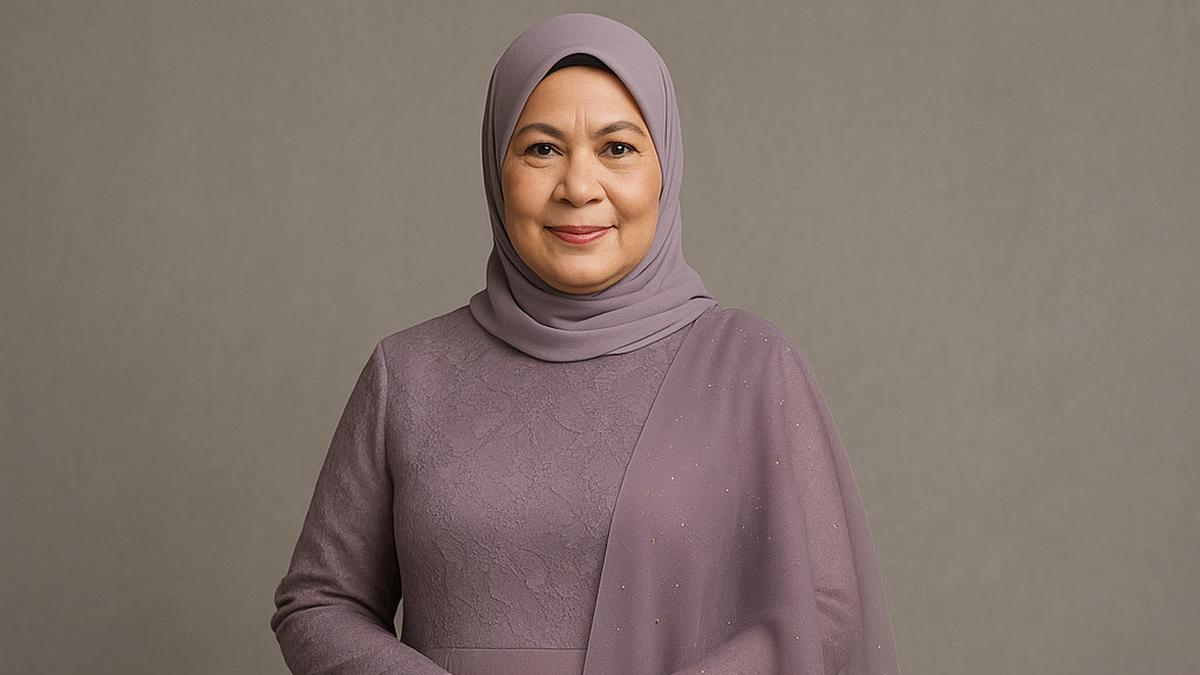 Gamis untuk Lengan Besar, 7 Detail Kecil yang Bikin Siluet Tangan Terlihat Lebih Ramping