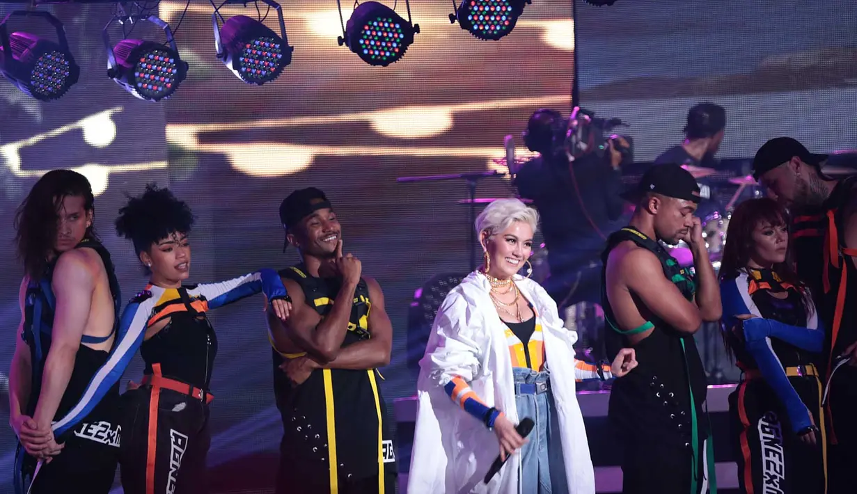 Dalam karya barunya itu, Agnes juga mengabungkan unsur tradisional dan modern. Meski bukan hal yang mudah dalam menggabungkan dua unsur tersebut, sengaja dibuat agar para penikmat musik tidak bosan. (Deki Prayoga/Bintang.com)