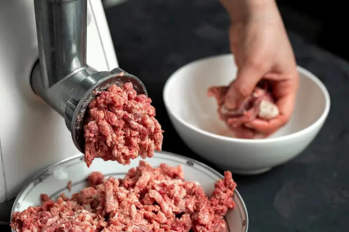 Daging Kurban Bisa Awet sampai Sebulan? Ini Cara Stok dan Olahnya Biar Hemat