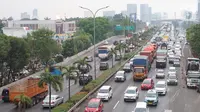 KNKT: 80 Persen Kecelakaan Kendaraan karena Ban Kurang Angin