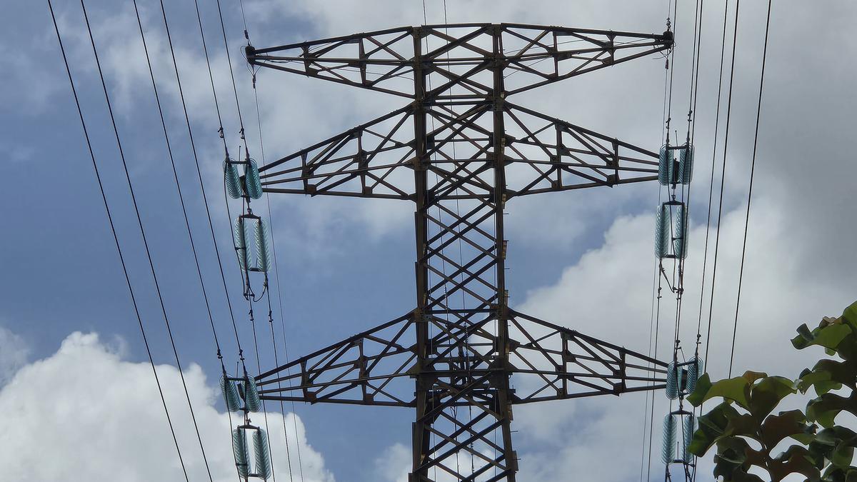 PLN Percepat Pemulihan SUTT 150 kV di Palmerah, Pastikan Jaringan Aman untuk Warga