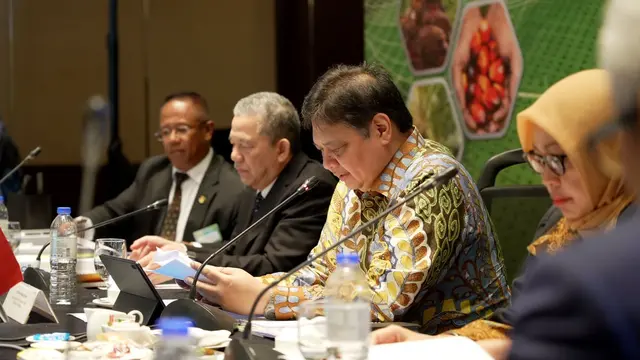 Menteri Koordinator Bidang Perekonomian Republik Indonesia Airlangga Hartarto hadir dalam Pertemuan Menteri Council of Palm Oil Producing Countries (CPOPC) ke-11 yang berlangsung pada di Kuala Lumpur, Malaysia, Rabu (17/5/2023). (Dok Kemenko Perekonomian)