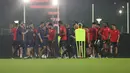 <p>Timnas Bahrain melakukan sesi latihan perdana di Lapangan A, Senayan, Jakarta pada Sabtu (22/03/2025) WIB malam. (Liputan6.com/Andul Aziz)</p>