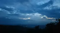 Keindahan Sunrise Berlatar Borobudur di Punthuk Setumbu