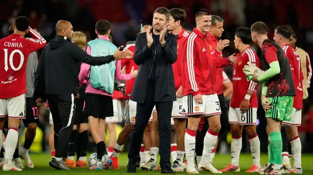 Michael Carrick Bicara 6 Menit untuk Buka Sesi Jumpa Pers, Kondisi MU Tidak Baik-baik Saja!