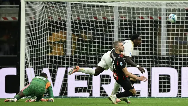 M'Bala Nzola