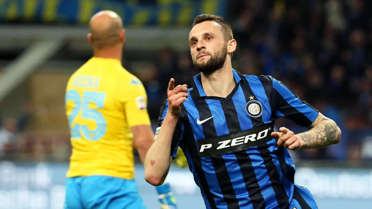 Inter Milan berencana melepas gelandang asal Kroasia Marcelo Brozovic.