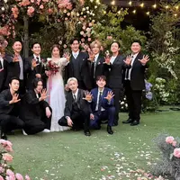 Lihat di sini tampilan para 15 member Super Junior saat menghadiri pernikahan Ryewook dan Ari, mantan anggota Tahiti. [@Fafaelfina]