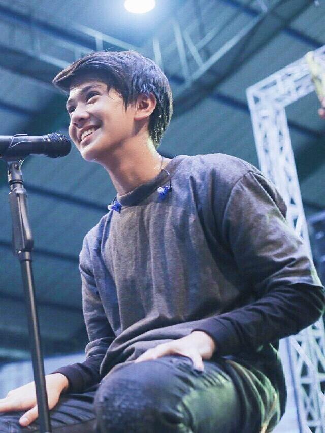 [Bintang] Iqbaal Ramadhan