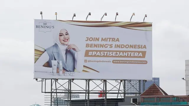 Aurel Hermansyah jelaskan soal baliho raksasa (Instagram/aurelie.hermansyah)