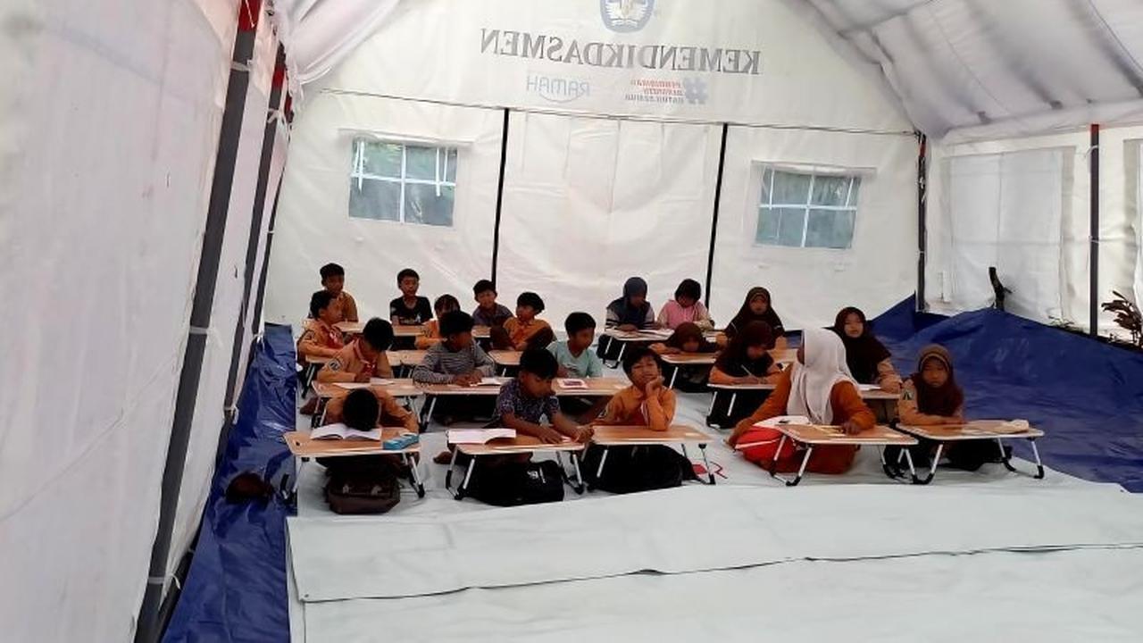 Kemendikdasmen Salurkan Dana Rp4 Miliar untuk Bantuan Pendidikan Pasca-Bencana di Sumatera dan Jawa