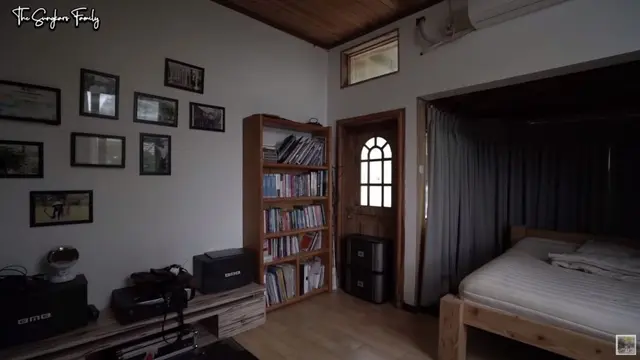 Fasilitas di Rumah Mark Sungkar