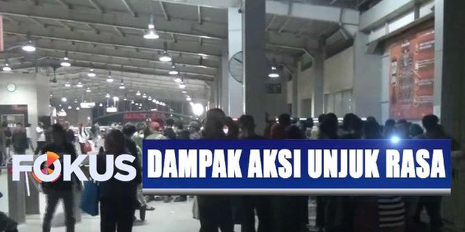 Dampak Demo DPR, Penumpang KRL Menumpuk di Stasiun Kebayoran
