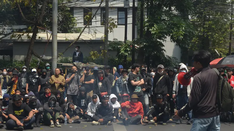 demo bandung