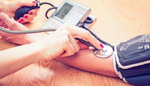 Akan lebih baik lagi jika kita menjaga tekanan darah tetap terkendali sehingga terhindar dari hipertensi (Ilustrasi/iStockphoto)