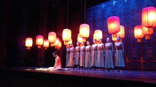 <span>Raise of the Red Lantern merupakan pertunjukan teater yang menggabungkan seni balet dan kebudayaan China (Liputan6.com/Nurul Basmalah).</span>
