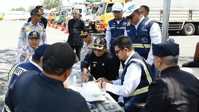 Kemacetan di Pelabuhan Ketapang Mulai Terurai, Dermaga Bulusan Segera Diperbaiki
