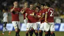 Selebrasi pemain Manchester United usai menumbangkan LA Galaxy 7-0 di laga persahabatan yang berlangsung di Rose Bowl, Kalifornia, (23/7/2014). (REUTERS/Kelvin Kuo-USA TODAY Sports)