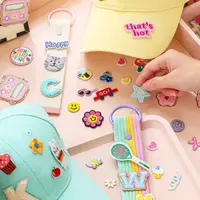 Intip beauty items yang pernah hits pada masanya jadi cara seru mengekspresikan diri (dok. Stroberi)