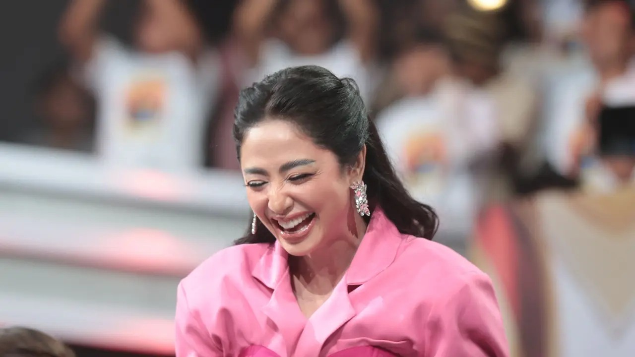 Dewi Perssik Minta Didoakan Segera Punya Suami, Berperan Jadi Istri di ...