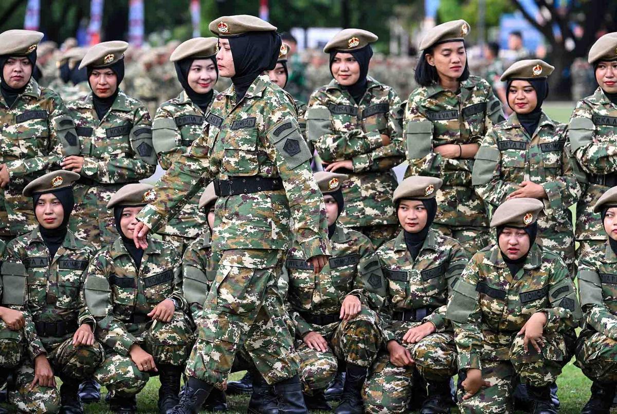 FOTO: Lulus Pendidikan Militer, Komcad TNI Siap Bela Negara dari Garis Sipil