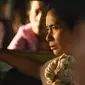 Marsha Timothy dalam salah satu adegan film Marlina si Pembunuh dalam Empat Babak. (Istimewa)