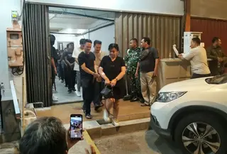 Tim gabungan Bareskrim Polri membongkar praktik perjudian kasino berskala besar yang beroperasi secara terselubung di balik tempat hiburan di Kota Batam, Kepulauan Riau.