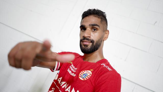 Striker Persija asal Bahrain, Abdulla Yusuf Helal.