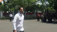 Pendiri Gojek Nadiem Anwar Makarim sambangi Istana, Senin (21/10/2019). (Liputan6.com/Lizsa Egeham)